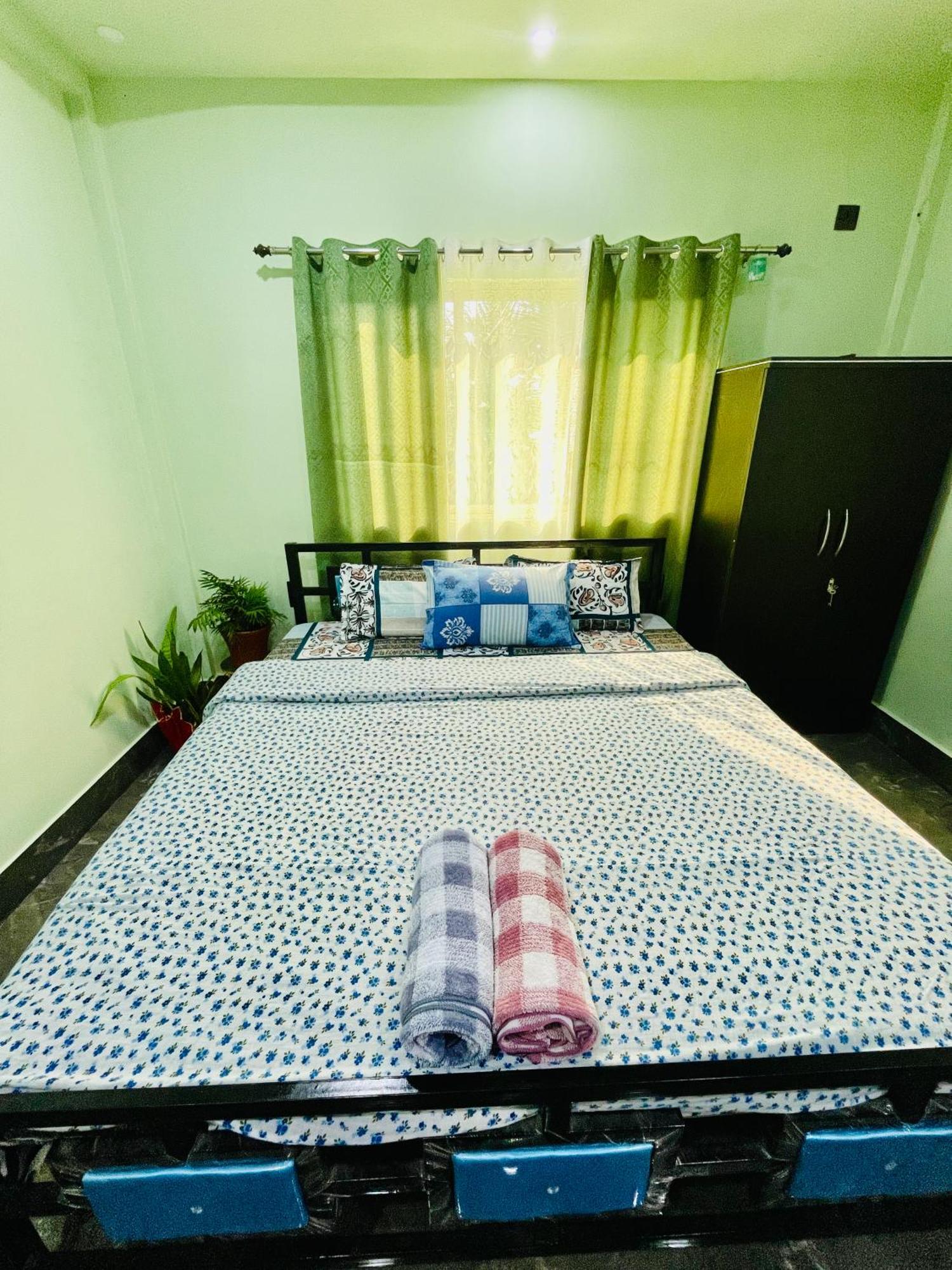 Deka'S Homestay Tezpur Eksteriør billede