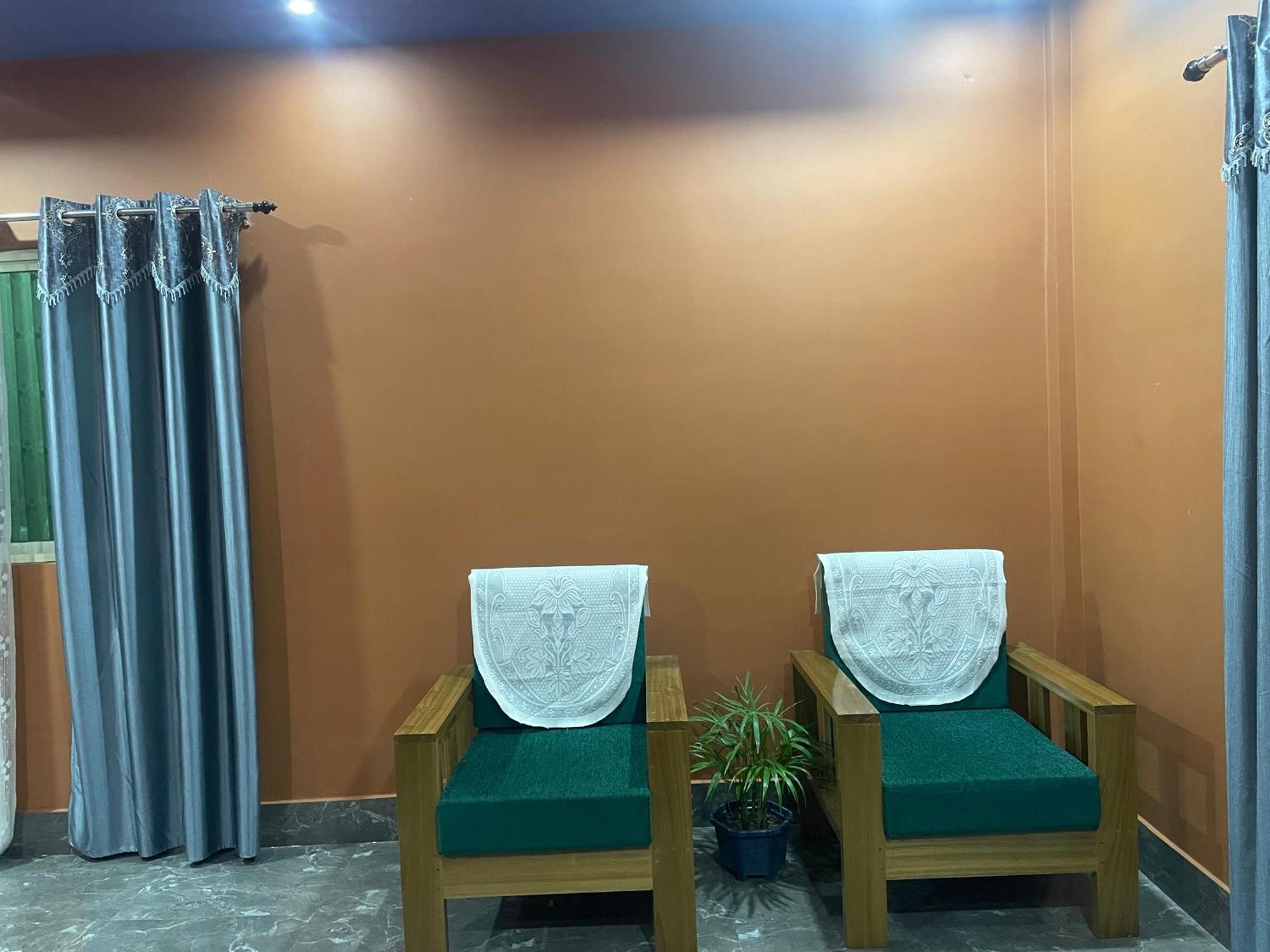 Deka'S Homestay Tezpur Eksteriør billede